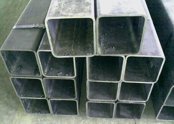 Thép hộp vuông mạ kẽm 180x180 