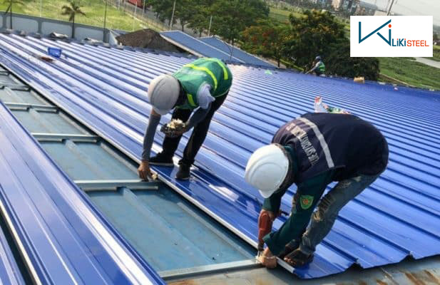 Thi công mái tôn Seamlock