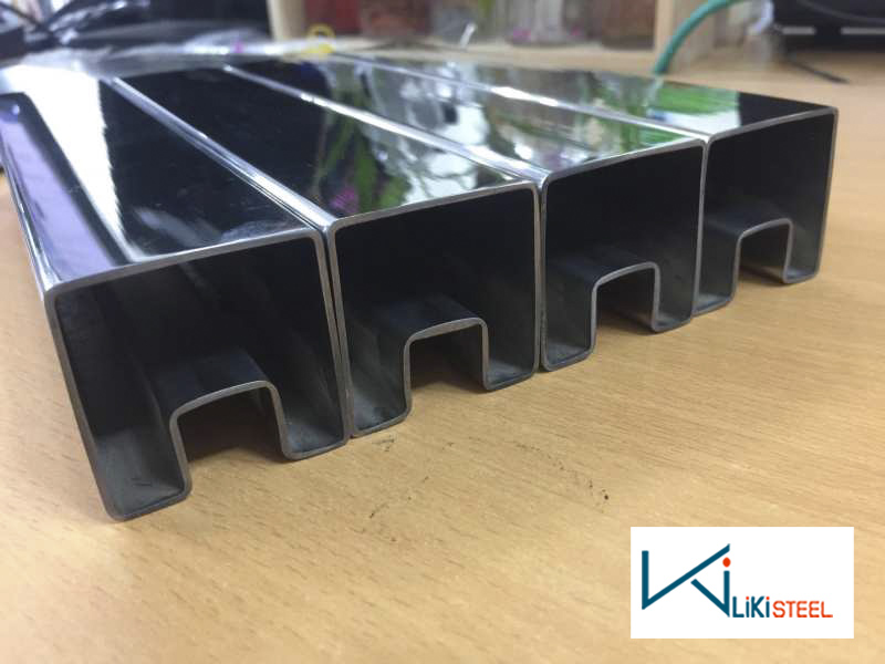 Ống hộp inox dị hình sáng bóng, dễ vệ sinh, là điểm nhấn trong trang trí nội thất