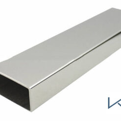 Inox Hộp 10x20 (Giá inox 304 hộp 10x20) Hộp inox 10x20 được ứng dụng rộng rãi trong các công trình lan can và khung cửa hiện đại, đảm bảo độ chắc chắn và thẩm mỹ