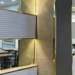 Bề mặt sáng bóng của inox 304, phù hợp cho cả các công trình trang trí cao cấp