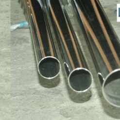 Ống inox phi 50.8 có bề mặt sáng bóng, dễ vệ sinh, giữ được vẻ đẹp lâu dài