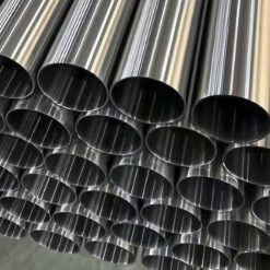 Ống inox phi 25 với thiết kế đường kính chuẩn, dễ lắp đặt trong các hệ thống công nghiệp