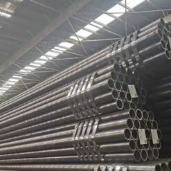 Ống sắt phi 76 có độ bền cao, không bị cong vênh khi chịu tải trọng lớn