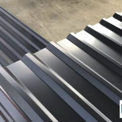 Giá tôn giả ngói màu xám lông chuột mang đến vẻ đẹp ngói thật mà giá rất tiết kiệm