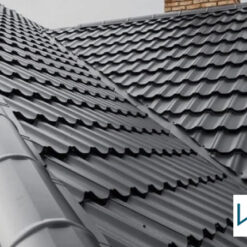 Giá tôn màu lông chuột được cập nhật mới nhất từ LIKI STEEL để bạn tiết kiệm chi phí