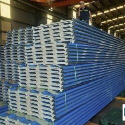 Giá tôn PU cách nhiệt Hoa Sen hấp dẫn, độ bền 10-40 năm nhà xưởng.