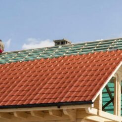 Mái tôn giả ngói mang lại vẻ đẹp sang trọng và tiết kiệm chi phí