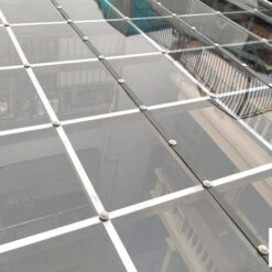 Tôn nhựa trong suốt phẳng được cung cấp bởi LIKI STEEL - uy tín, chất lượng