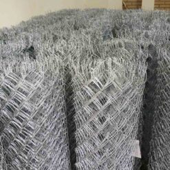 Tham khảo báo giá lưới thép B40 mới nhất, chuẩn xác từng khổ lưới