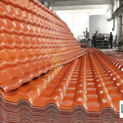 Mái tôn màu cam nổi bật, phù hợp với nhiều phong cách kiến trúc