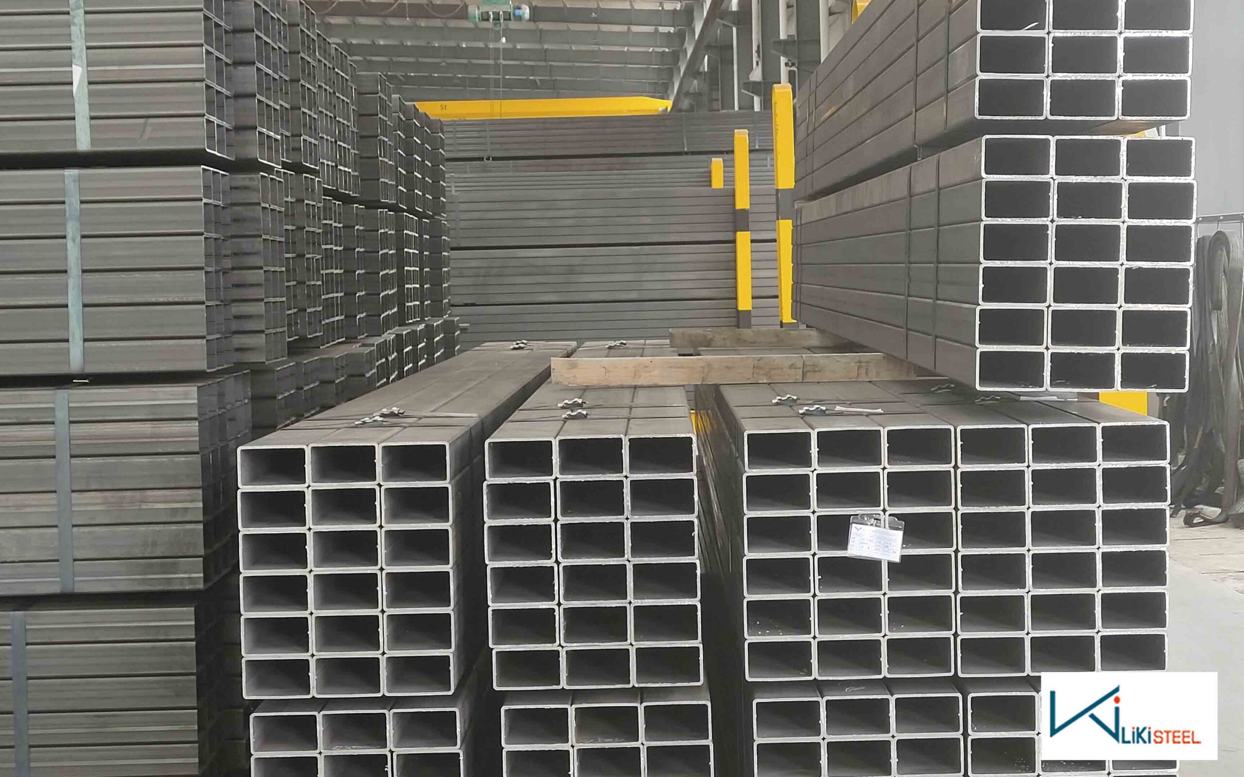 Giá Sắt Hộp 10x30, Thép Hộp 10x30 Thép hộp 10x30 chịu lực tốt, hỗ trợ kết cấu vững chắc