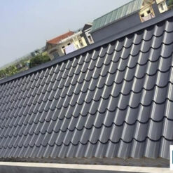 Tôn hoa sen màu ghi mang lại vẻ đẹp tinh tế cho mọi công trình hiện đại