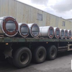 Tôn mạ kẽm Hoa Sen có độ bền cao, chịu lực tốt