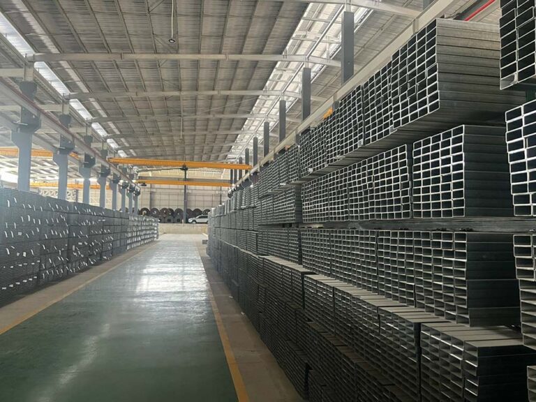 Giá Sắt Hộp 40x80, Sắt Hộp Mạ Kẽm 40x80 Hòa Phát Kho hàng sắt hộp 40x80 tại LIKI STEEL