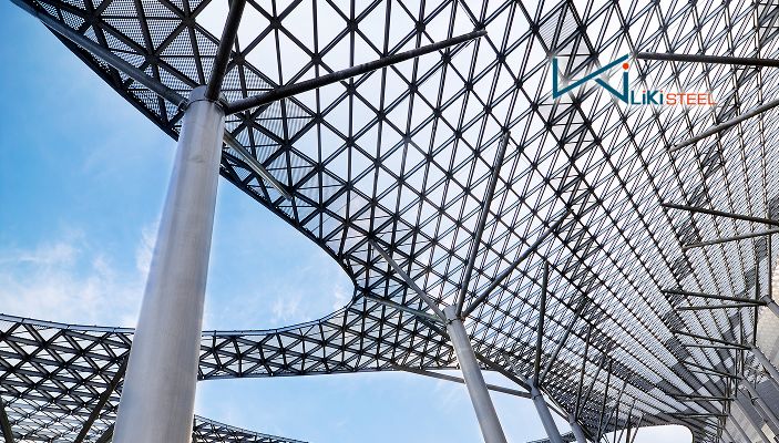 Tôn Panel PU Phú Mỹ được sử dụng rộng rãi cho nhà ở, nhà xưởng, kho lạnh, văn phòng lắp ghép và phòng sạch nhờ khả năng cách nhiệt vượt trội.