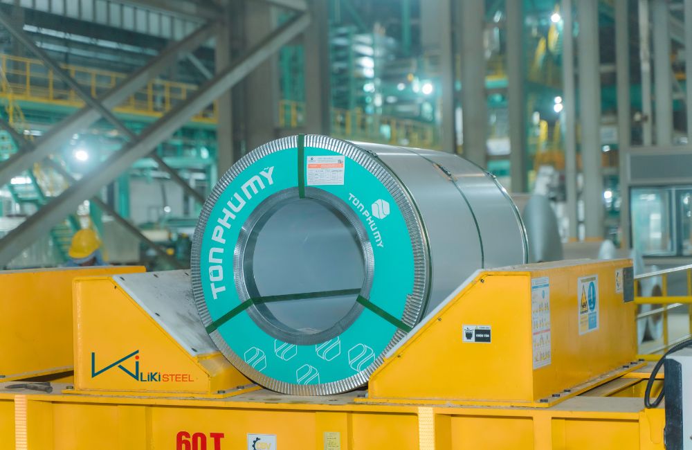Các bước bảo quản đúng cách giúp tôn lạnh màu Phú Mỹ duy trì độ bền và tính thẩm mỹ trong nhiều năm sử dụng.