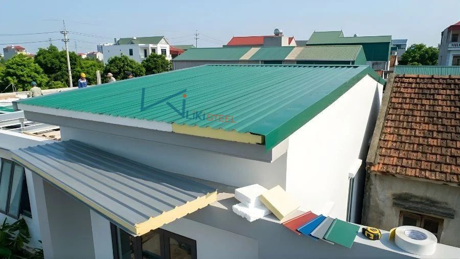 Mái tôn PU cách nhiệt hiện đại cho nhà ở và nhà xưởng